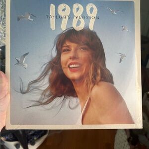 Taylor Swift 1989 Album Cover - Blue, White, Beige